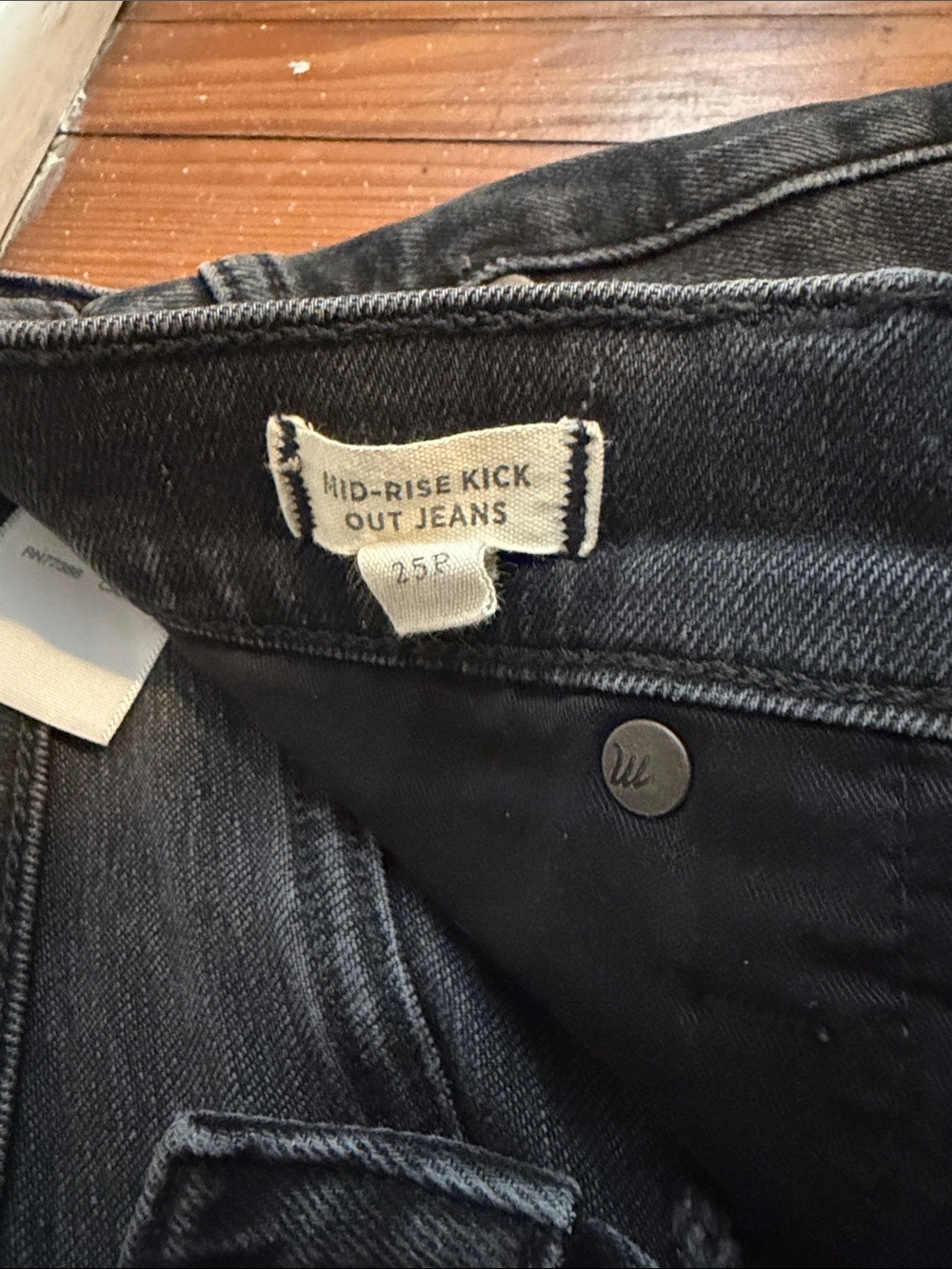 Madewell Mid-Rise Kick Out Women’s  Jeans - Black